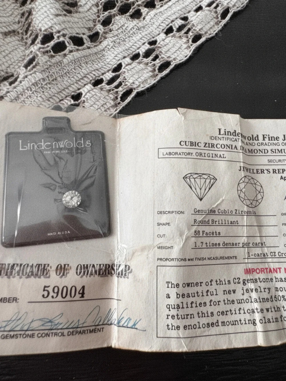 Lindenwold Fine Jewelers 1990 Genuine Cubic Zirconia Round Brilliant Cut Stone